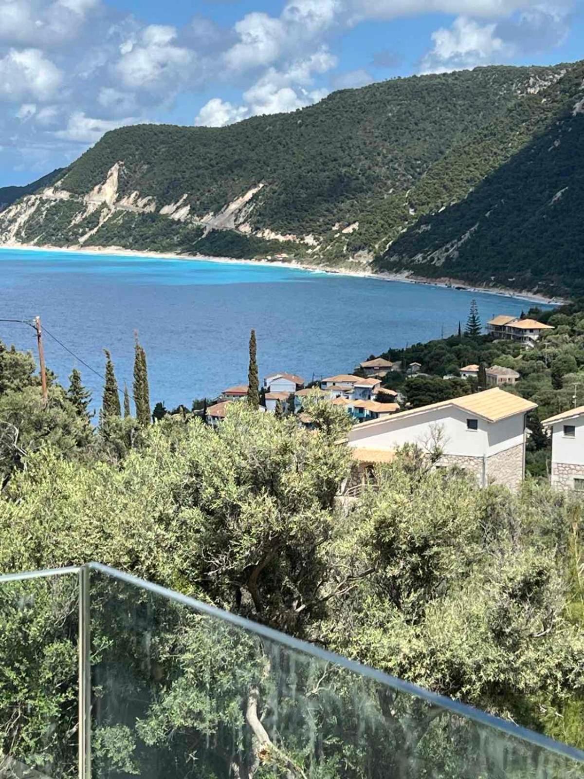 Mylos Ridge - Perseus Villa